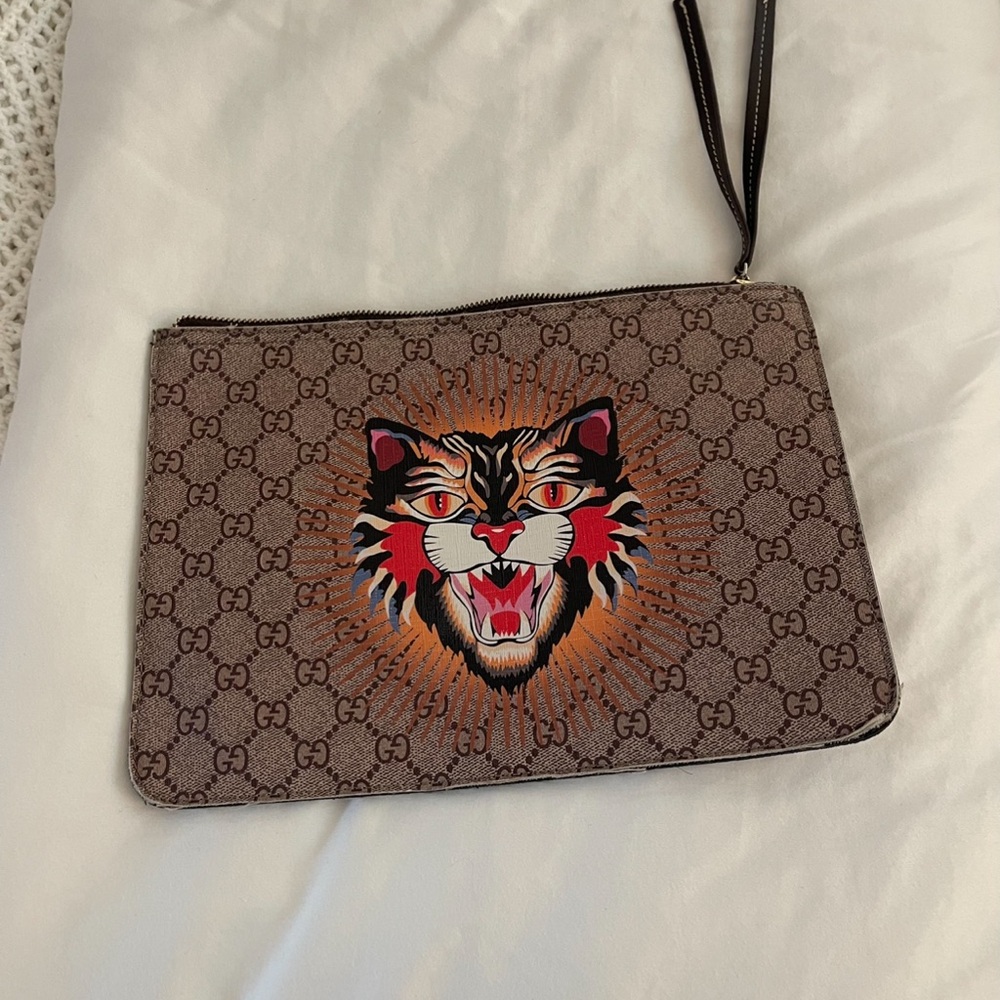 GG Supreme Angry cat pouch